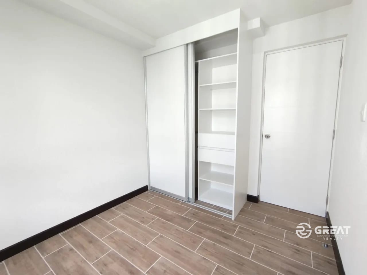 ESTRENA EN ALAIA EL FRUTAL! Apartamento Nuevo con Excelente Ubicación — Apartamento en Alquiler en Villa Nueva, Guatemala, Ciudad — foto 10 de 14