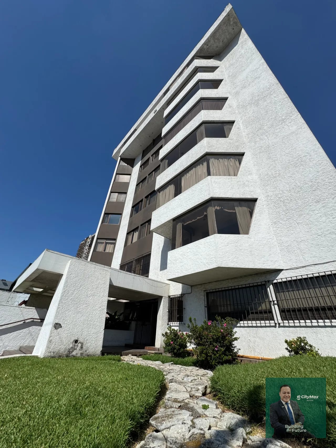 Apartamento en Venta Zona 10 — Apartamento en Venta en Santa Clara Las Cañas, Zona 10, Guatemala, Ciudad — foto 2 de 12