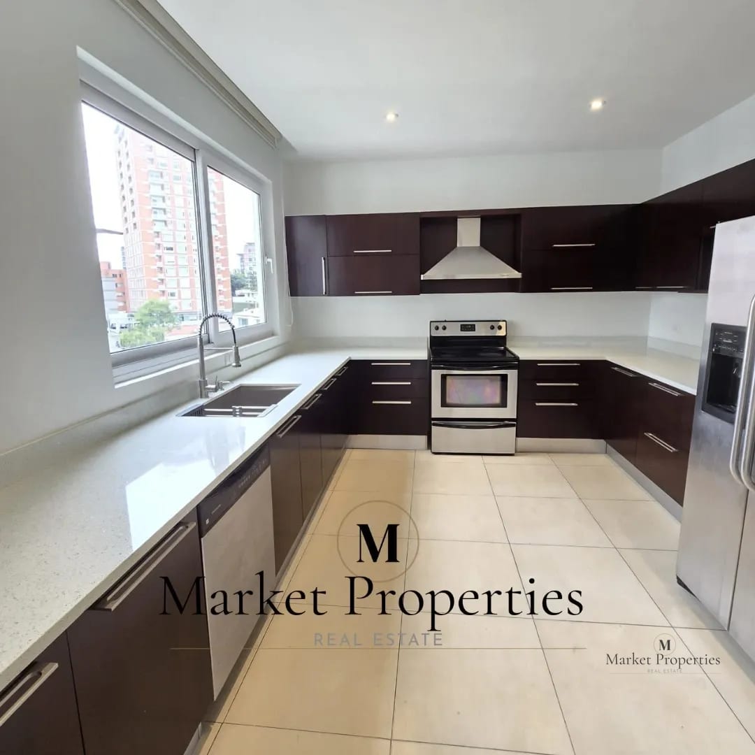 Apartamento en renta Zona 14 de 2 niveles, 472.55 m² y 4 habitaciones — Apartamento en Alquiler en Quinta Avenida, Zona 14, Guatemala, Ciudad — foto 4 de 7