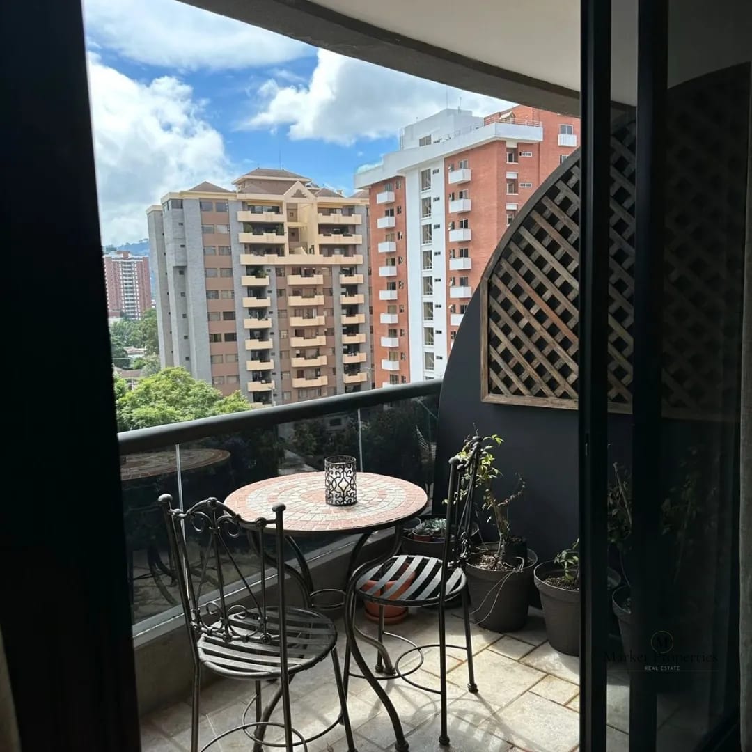 Apartamento amueblado en alquiler Zona 10 de 2 dormitorios La Estación — Apartamento en Alquiler en Altos de Santa Clara, Zona 10, Guatemala, Ciudad — foto 6 de 7