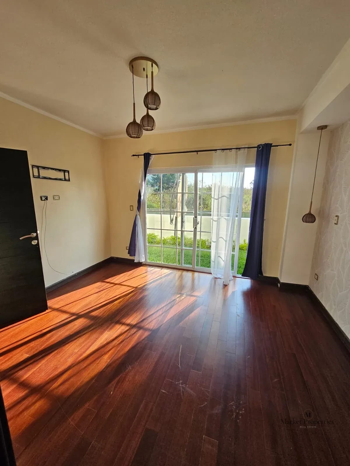 Apartamento en alquiler zona 16 con jardín de 2 habitaciones — Apartamento en Alquiler en La Vista, Zona 16, Guatemala, Ciudad — foto 4 de 12