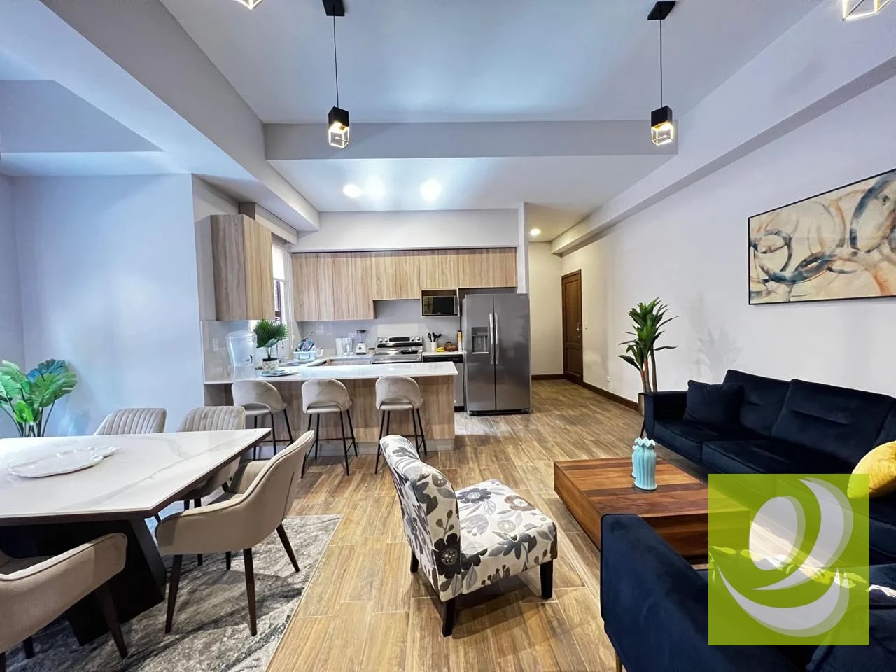 APARTAMENTO AMPLIO EN VENTA EN ZONA 10 - 1