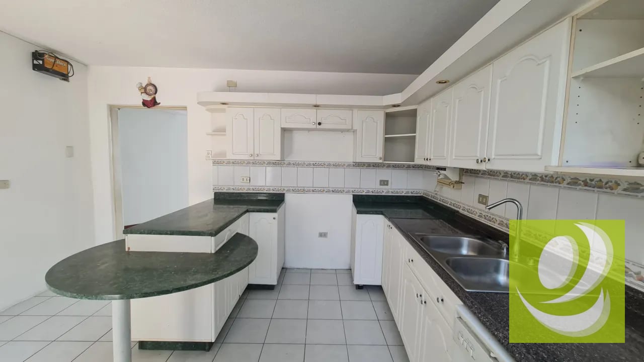 🏡 ¡VIVE CON COMODIDAD, SEGURIDAD Y AMPLITUD EN BOSQUES DE SAN NICOLÁS, ZONA 4 DE MIXCO! — Apartamento en Alquiler en Zona 4 Mixco, Guatemala, Ciudad — foto 4 de 7