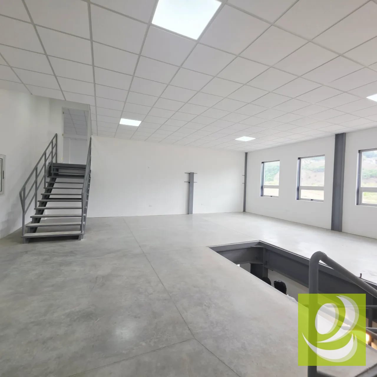 OFIBODEGA EN VENTA DENTRO DE CONDOMINIO INDUSTRIAL EN PETAPA ZONA 12 — Bodega / Ofibodega en Venta en Zona 12, Guatemala, Ciudad — foto 5 de 5