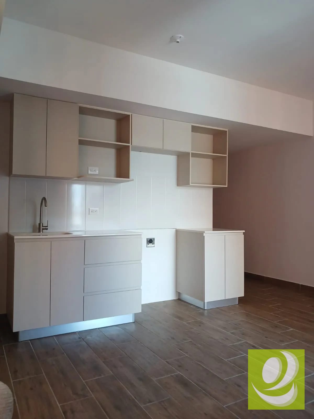 Apartamento en Renta en Modra 2, Zona 4 — Apartamento en Alquiler en Modra II, Zona 4, Guatemala, Ciudad — foto 4 de 6
