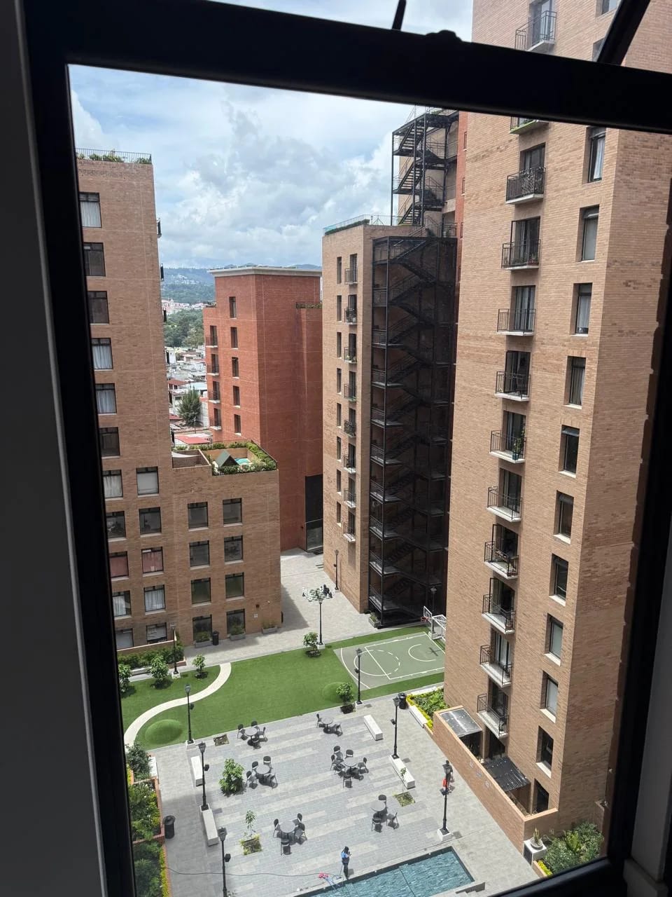 APARTAMENTO CENTRICO EN RENTA EN ZONA 5 — Apartamento en Alquiler en Céntrico, Zona 5, Guatemala, Ciudad — foto 8 de 17