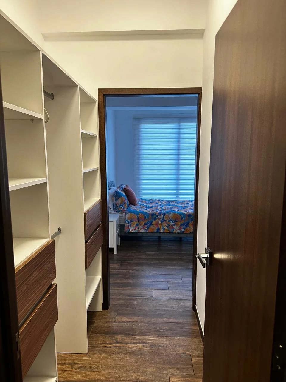 Apartamento amueblado en Renta en Z10 — Apartamento en Alquiler en Zona 10, Guatemala, Ciudad — foto 4 de 11