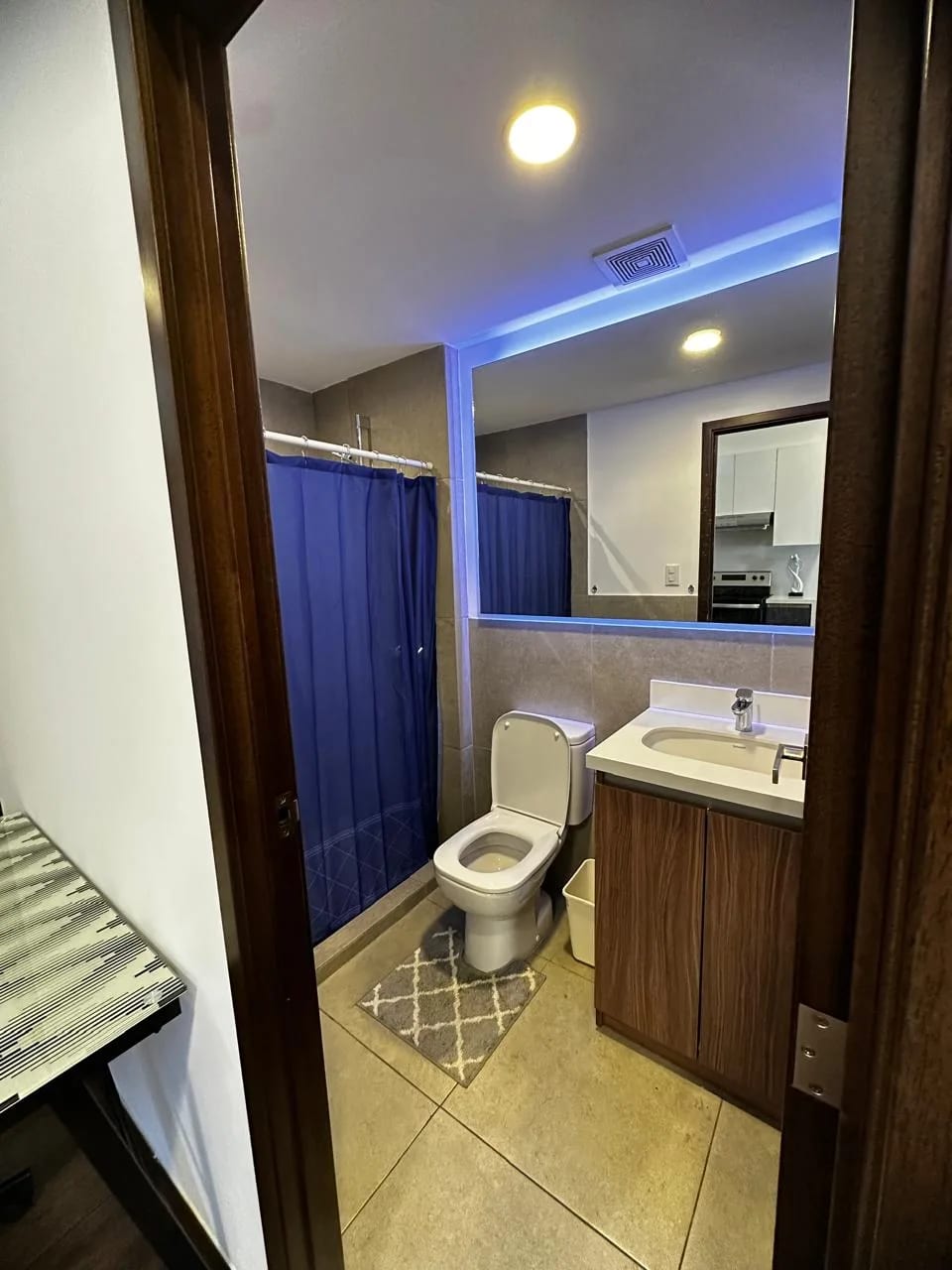 Apartamento amueblado en Renta en Z10 — Apartamento en Alquiler en Zona 10, Guatemala, Ciudad — foto 11 de 11