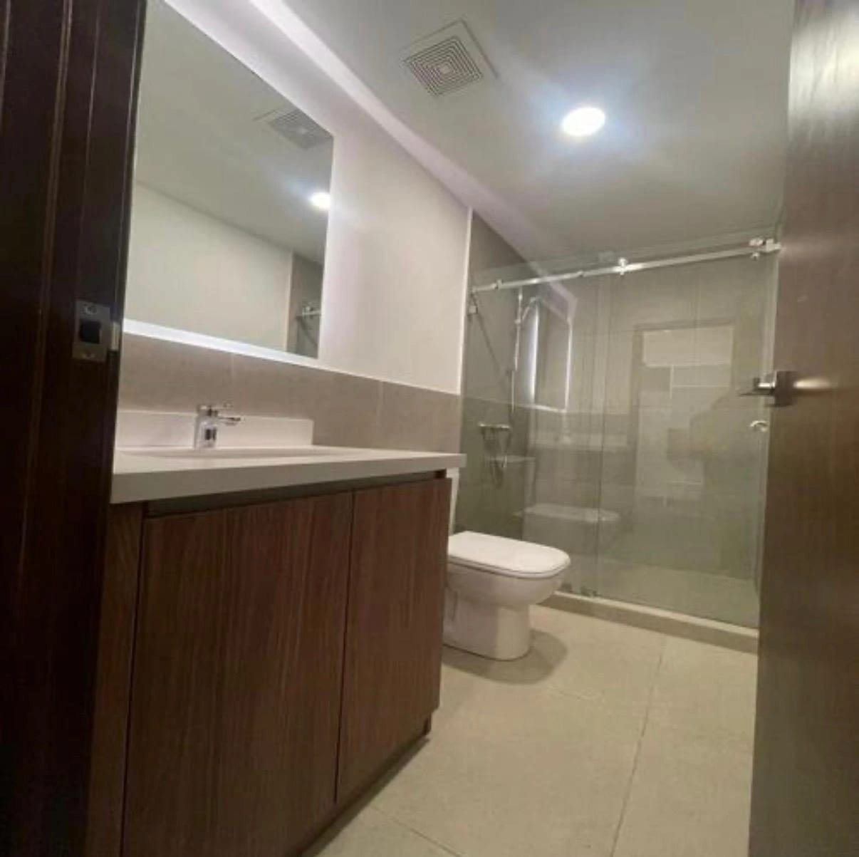 Apartamento en Venta en zona 10 — Apartamento en Venta en Zona 10, Guatemala, Ciudad — foto 6 de 15