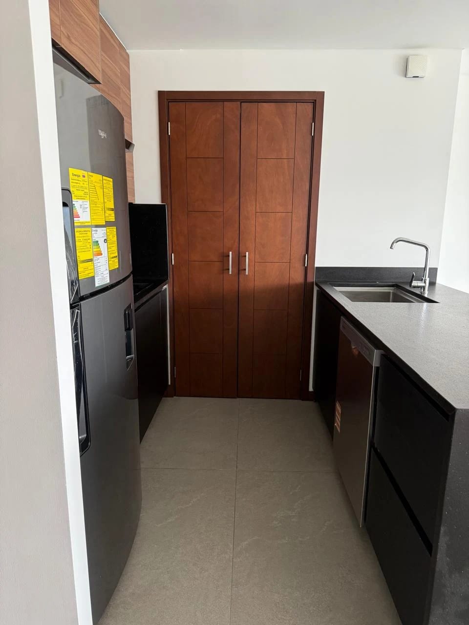 Apartamento en Renta en Reserva 5 Avenida — Apartamento en Alquiler en Zona 14, Guatemala, Ciudad — foto 4 de 11