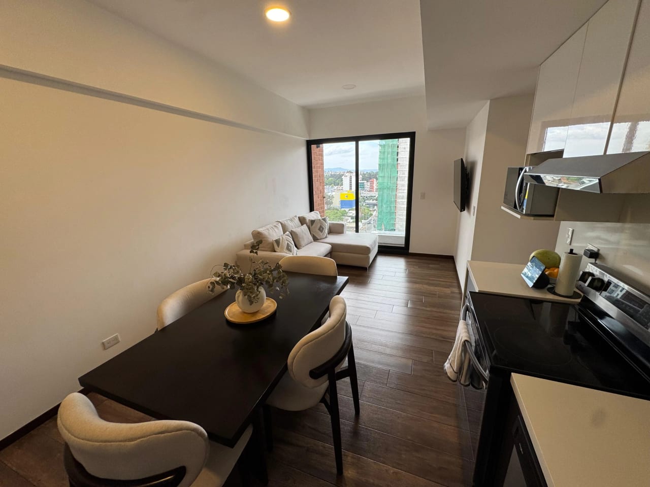 Apartamento en Venta — Apartamento en Venta en Moretti, Zona 10, Guatemala, Ciudad — foto 6 de 7