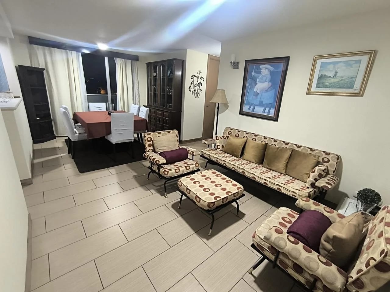 Apartamento Amueblado en Renta en Condado la Villa Z14 — Apartamento en Alquiler en Zona 14, Guatemala, Ciudad — foto 4 de 6