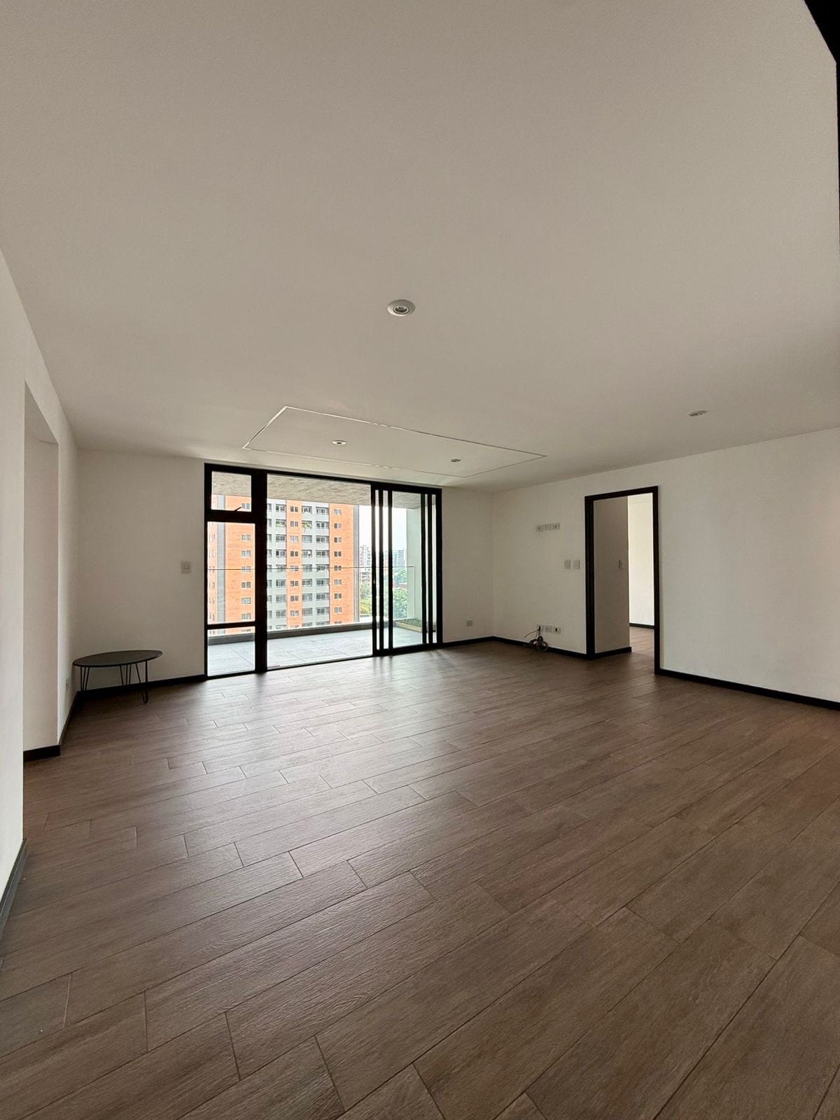 Apartamento en venta | 151 mts2 | 3 habitaciones | 2.5 baños | Dorm. Servicio — Apartamento en Venta en IQ10, Zona 10, Guatemala, Ciudad — foto 1 de 8