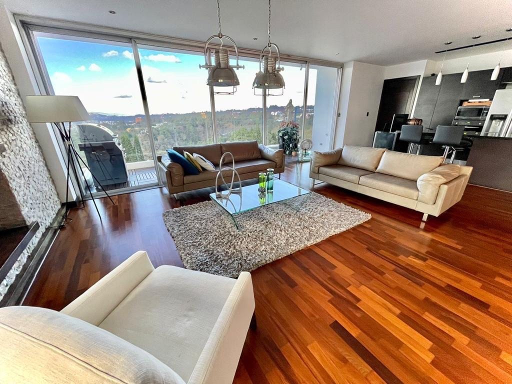 Apartamento en venta | 300 mts2 | 3 habitaciones | 2.5 baños | Dorm. Servicio — Apartamento en Venta en Midori, Zona 15, Guatemala, Ciudad — foto 1 de 10
