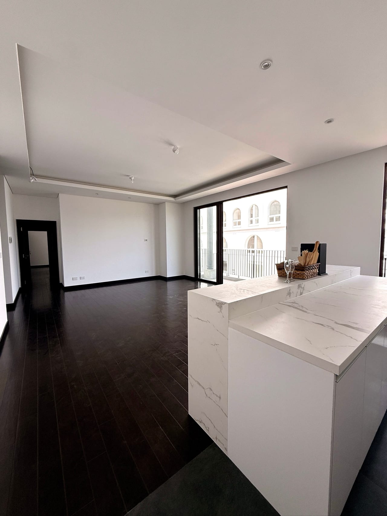 Apartamento en renta | 3 habitaciones | cuarto de servicio | balcón | Nogales de Cayala — Apartamento en Alquiler en Nogales de Cayalá, Zona 16, Guatemala, Ciudad — foto 3 de 15