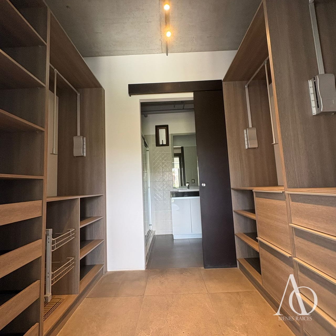 Apartamento en Alquiler Edificio Shift Cayalá, zona 16 N6B / EN DIRECTO — Apartamento en Alquiler en shift cayala, Zona 16, Guatemala, Ciudad — foto 6 de 11