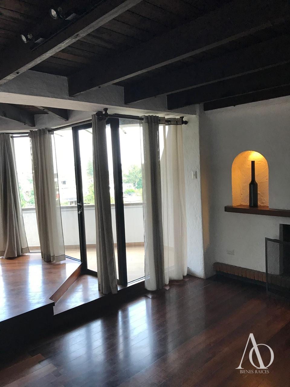 Apartamento en Alquiler Edificio La Barranca, zona 15 VH1 / EN DIRECTO 3 — Apartamento en Alquiler en La Barranca, Zona 15, Guatemala, Ciudad — foto 1 de 17