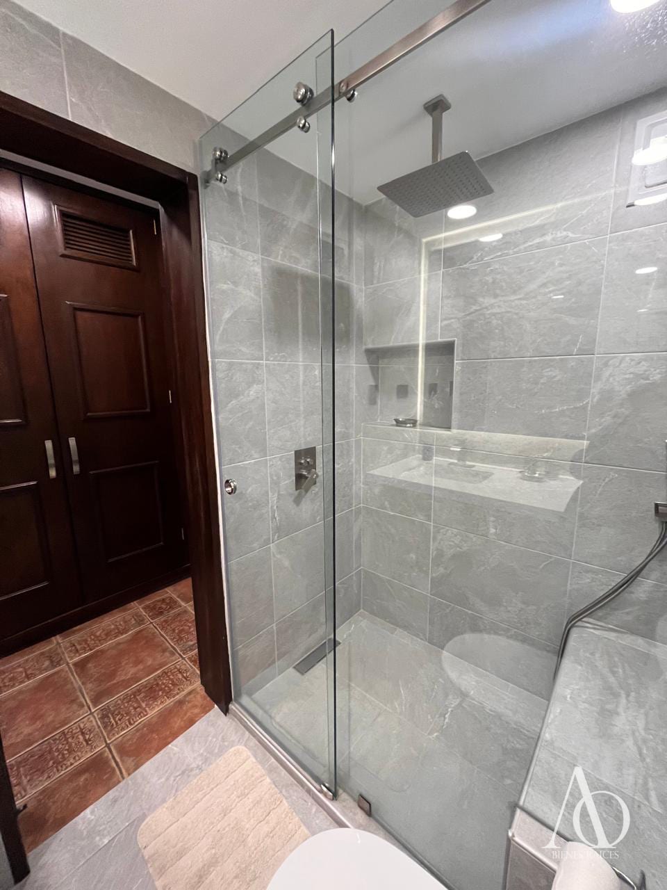 Apartamento en Alquiler Edificio La Barranca, zona 15 VH1 / EN DIRECTO 3 — Apartamento en Alquiler en La Barranca, Zona 15, Guatemala, Ciudad — foto 14 de 17
