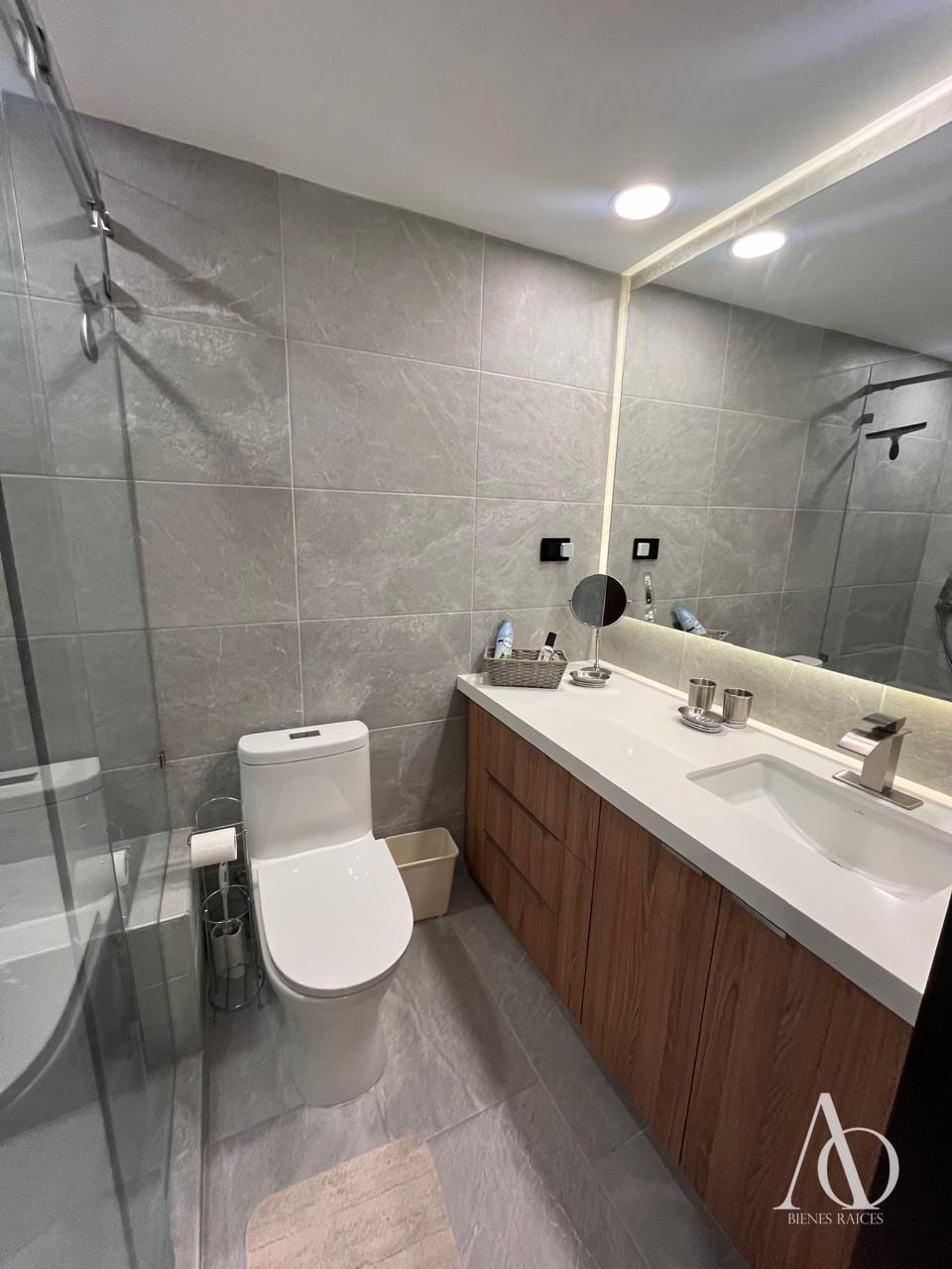 Apartamento en Alquiler Edificio La Barranca, zona 15 VH1 / EN DIRECTO 3 — Apartamento en Alquiler en La Barranca, Zona 15, Guatemala, Ciudad — foto 16 de 17