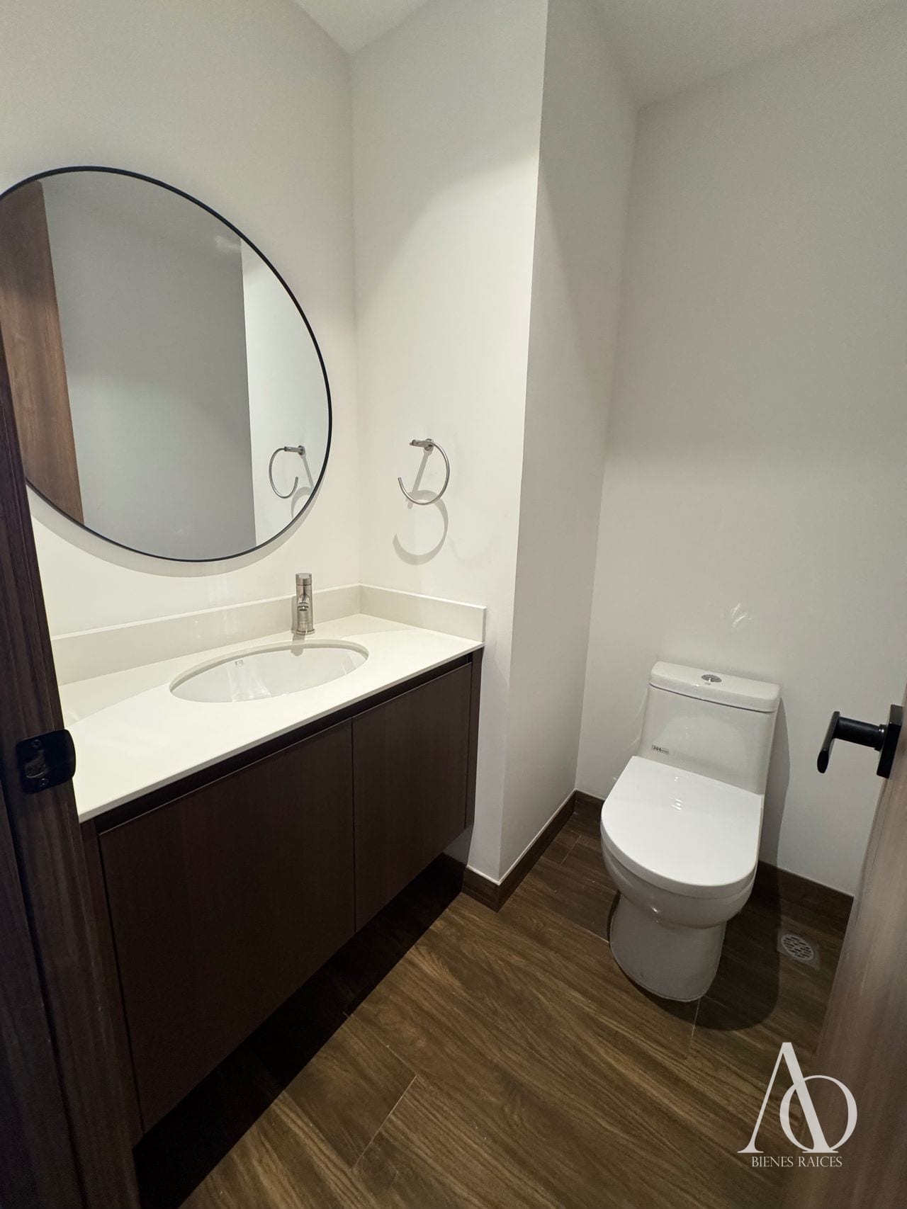 Apartamento en Alquiler Edificio Vila Quince, zona 15 VH2 N9 — Apartamento en Alquiler en Vila Quince, Zona 15, Guatemala, Ciudad — foto 5 de 15