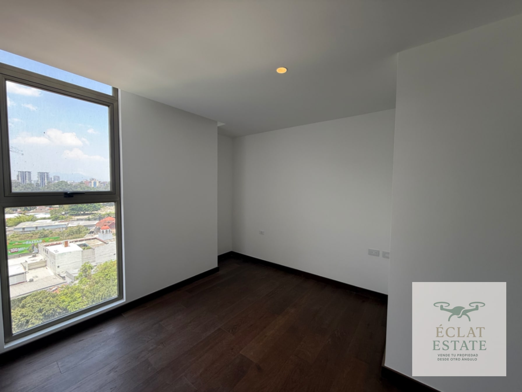 Apartamento nuevo en renta en Atarah zona 10 — Apartamento en Alquiler en Atarah, Zona 10, Guatemala, Ciudad — foto 2 de 12