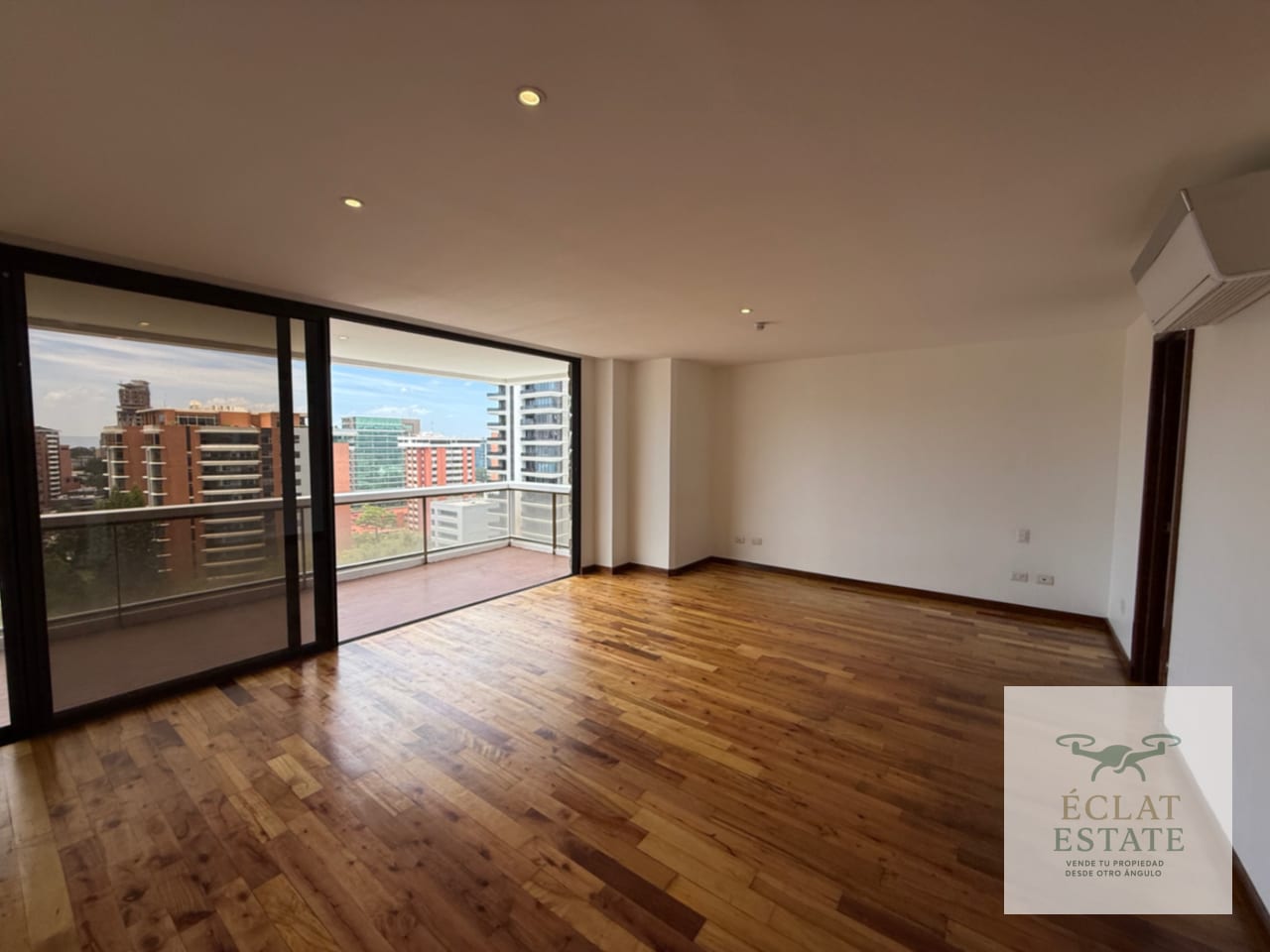 Apartamento de 3 habitaciones en Venta en Tiffany zona 10 — Apartamento en Venta en Tiffany II, Zona 10, Guatemala, Ciudad — foto 17 de 17