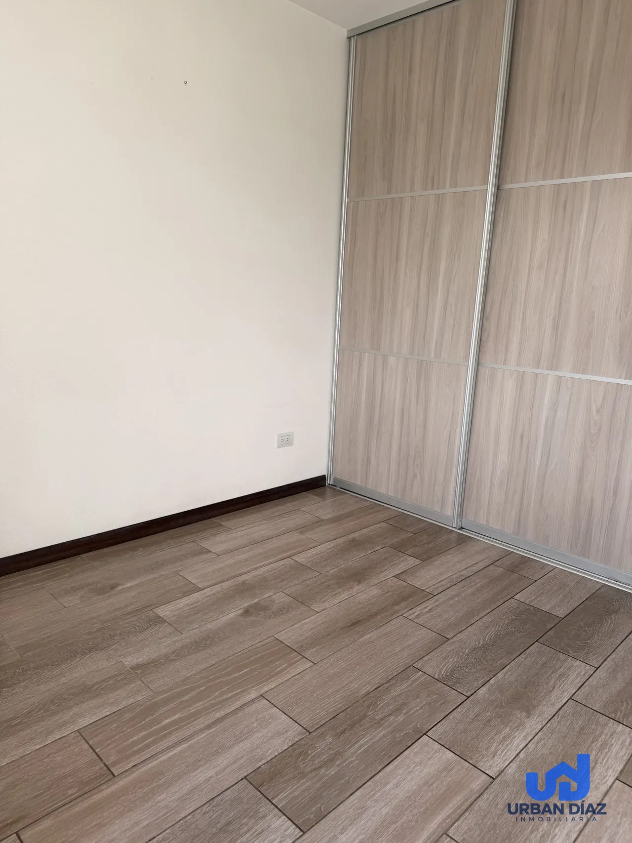 Apartamento en San Isidro 20/21, Zona 16 — Apartamento en Alquiler en San Isidro 20/21, Zona 16, Guatemala, Ciudad — foto 7 de 17