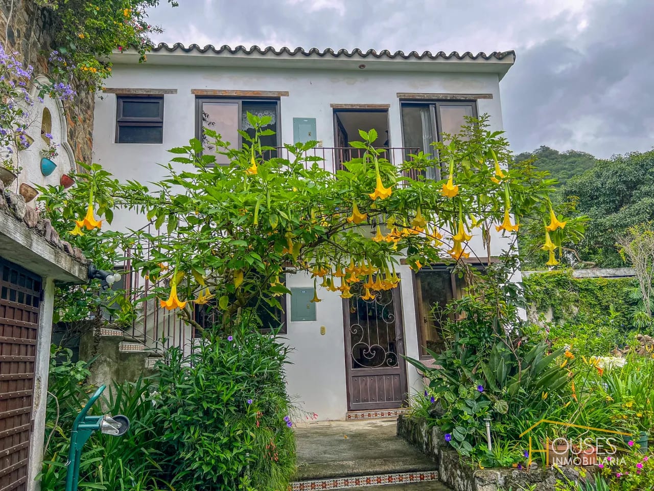Rento Apartamento en Gravileas y Jacarandas, Antigua G. — Apartamento en Alquiler en Las Gravileas, Antigua, Sacatepéquez — foto 1 de 13