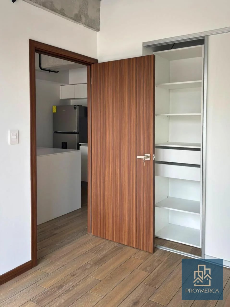 Apartamento en alquiler, Edificio Inara 4 Norte, Zona 4 - 6