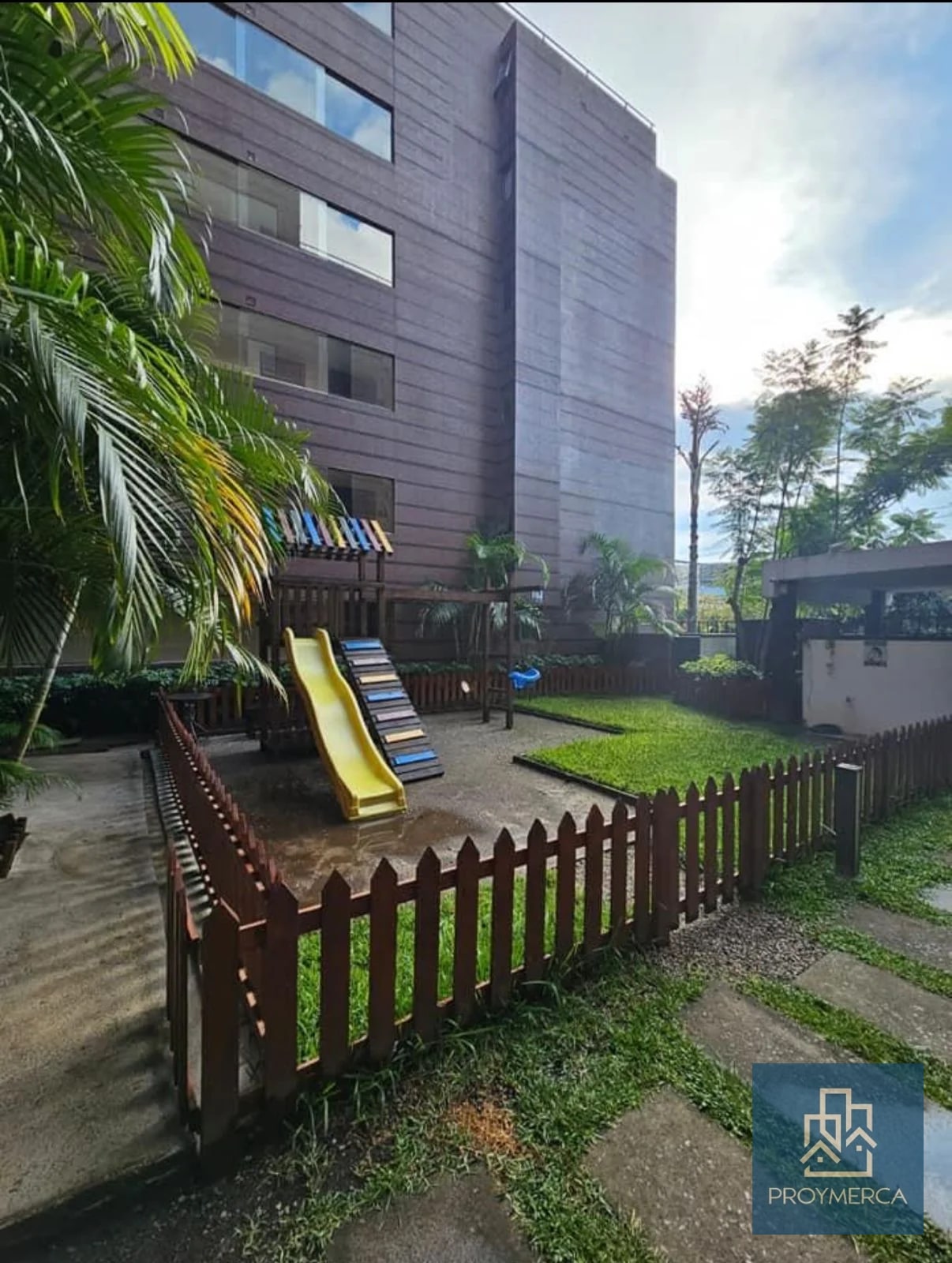 Apartamento amplio en alquiler, Jardines de las Charcas 1, Zona 11 — Apartamento en Alquiler en Jardines de Las Charcas, Zona 11, Guatemala, Ciudad — foto 6 de 8