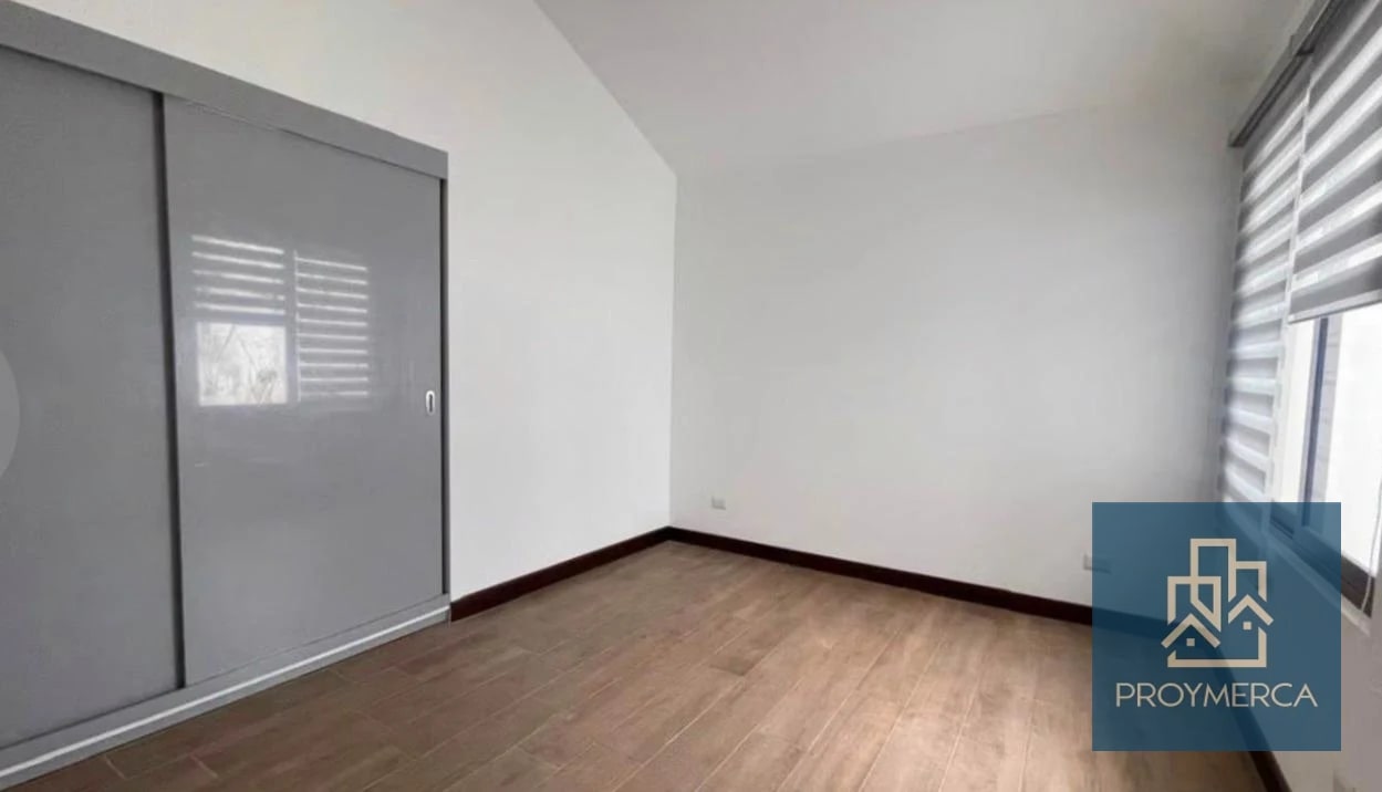 Casa rodeado de áreas verdes en alquiler, Condominio La Reserva II, Lomas de San Isidro, Zona 16 — Apartamento en Alquiler en Zona 16, Guatemala, Ciudad — foto 5 de 11