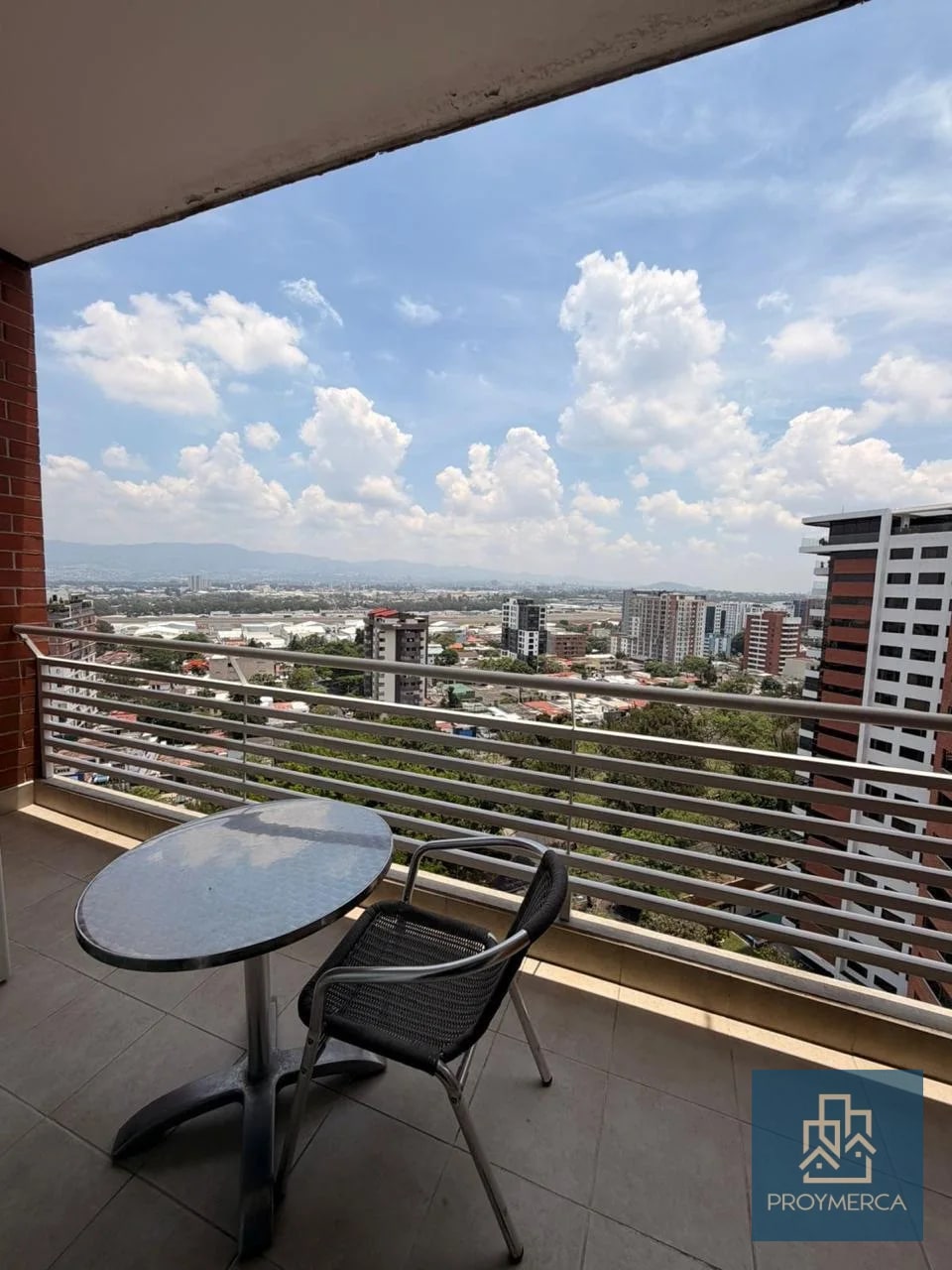 Apartamento AMUEBLADO en alquiler, Edificio Adriatika, Zona 14 — Apartamento en Alquiler en Zona 14, Guatemala, Ciudad — foto 5 de 13