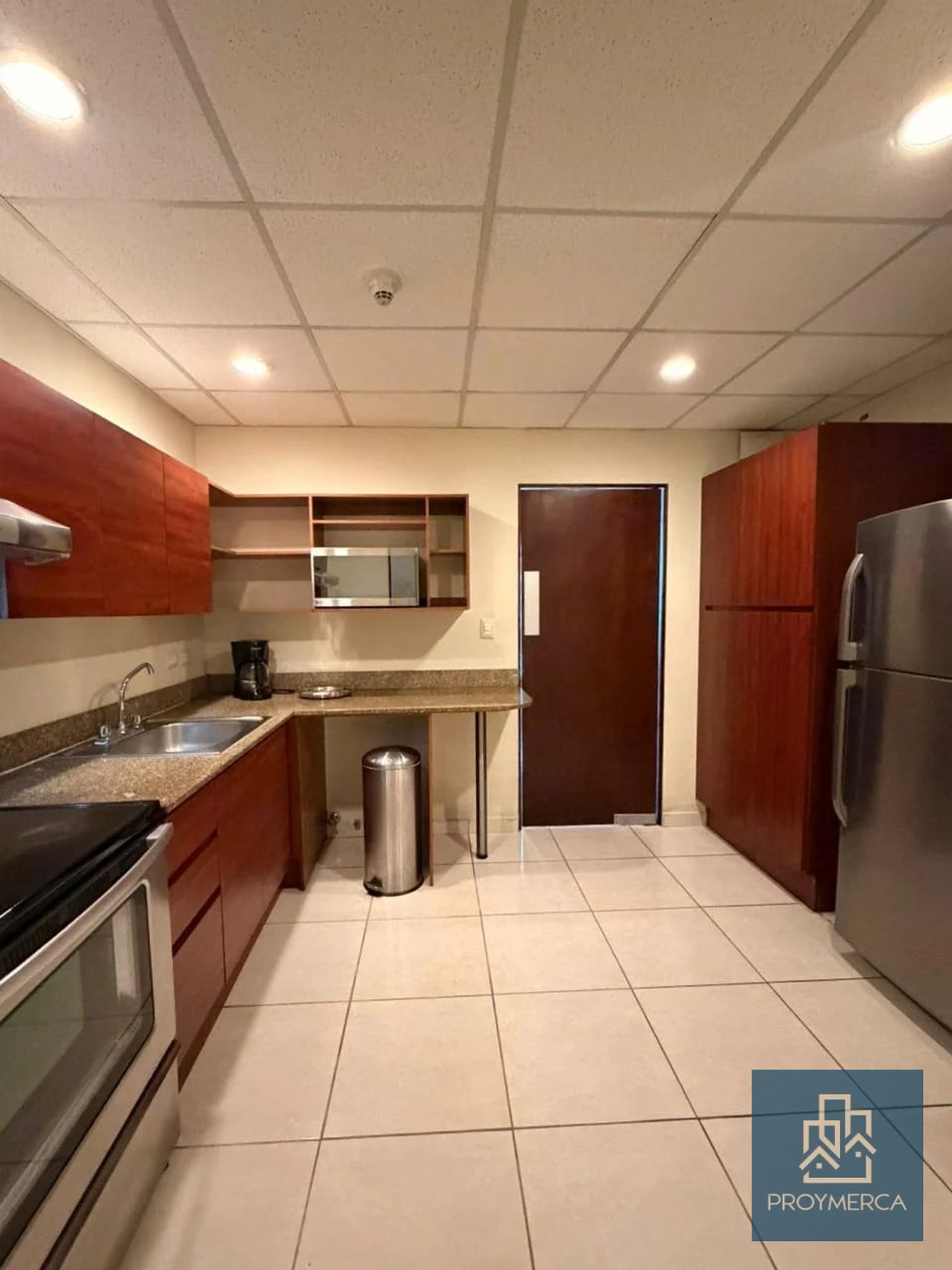 Apartamento AMUEBLADO en alquiler, Edificio Adriatika, Zona 14 — Apartamento en Alquiler en Zona 14, Guatemala, Ciudad — foto 6 de 13