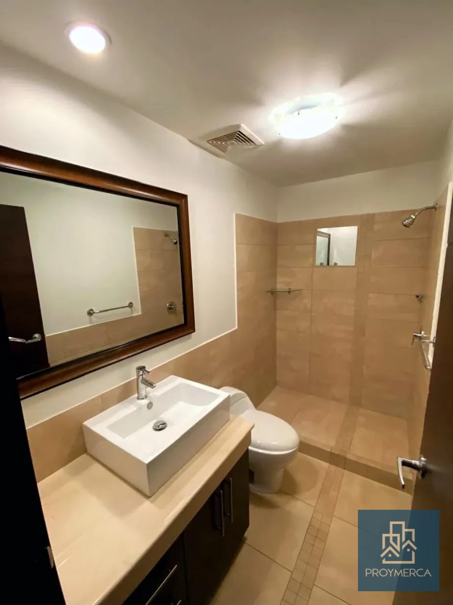 Apartamento en alquiler, Edificio Attica I, Zona 14 — Apartamento en Alquiler en Attica, Zona 14, Guatemala, Ciudad — foto 8 de 10