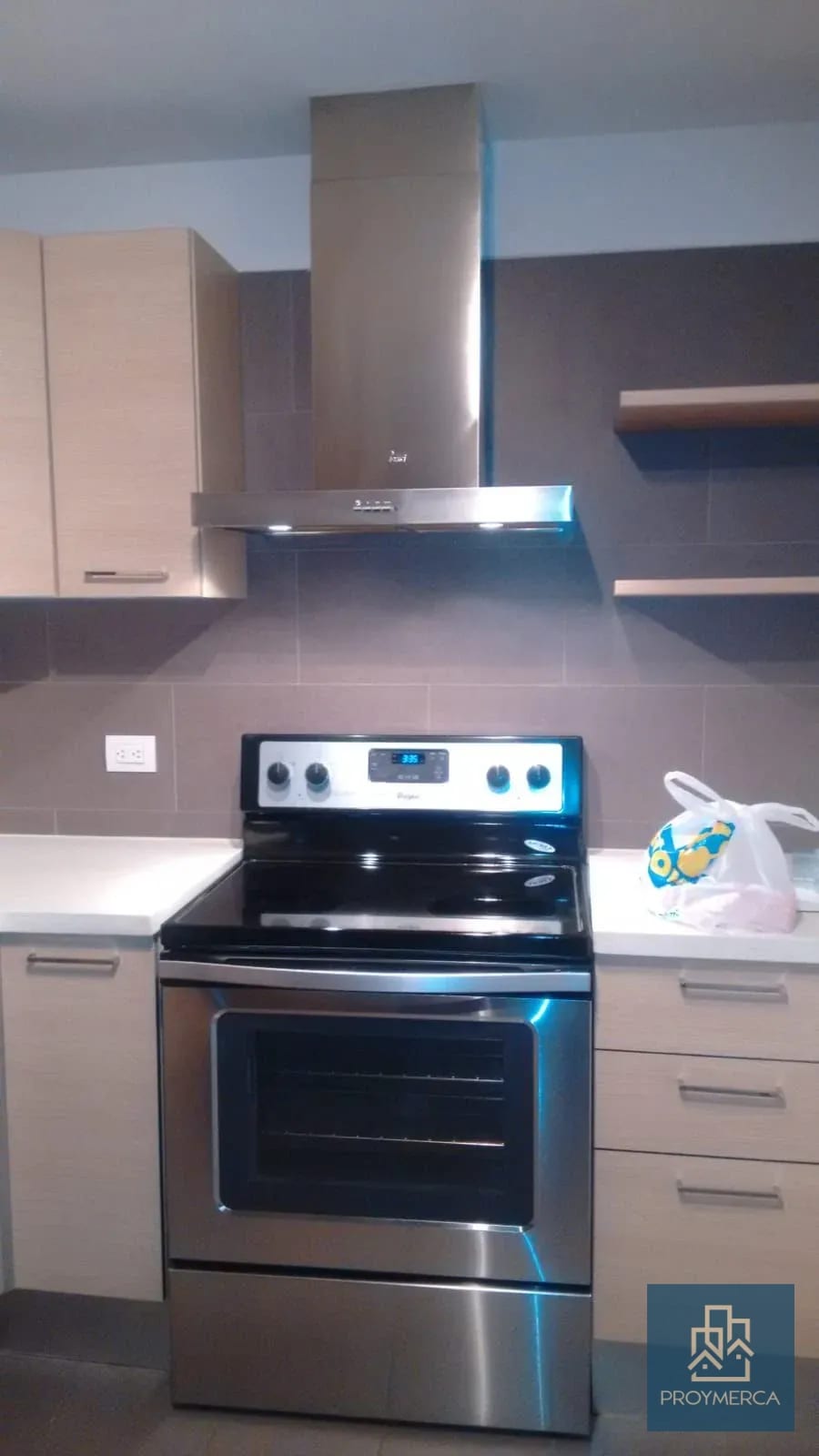 Apartamento en alquiler, Edificio Veinti4, Zona 10 — Apartamento en Alquiler en Veinti4, Zona 10, Guatemala, Ciudad — foto 2 de 10