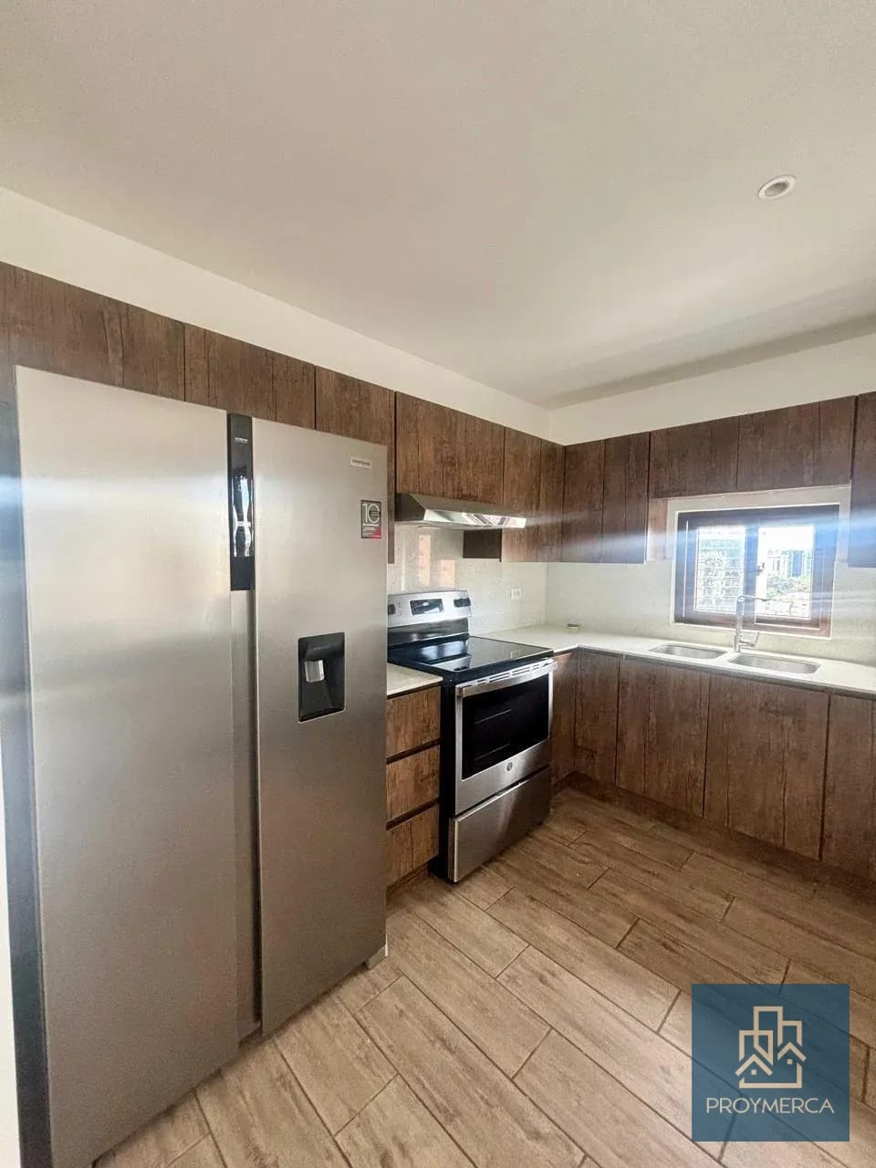 Apartamento en alquiler, Marques de Oakland, Zona 10, Diagonal 6 — Apartamento en Alquiler en Zona 10, Guatemala, Ciudad — foto 4 de 11