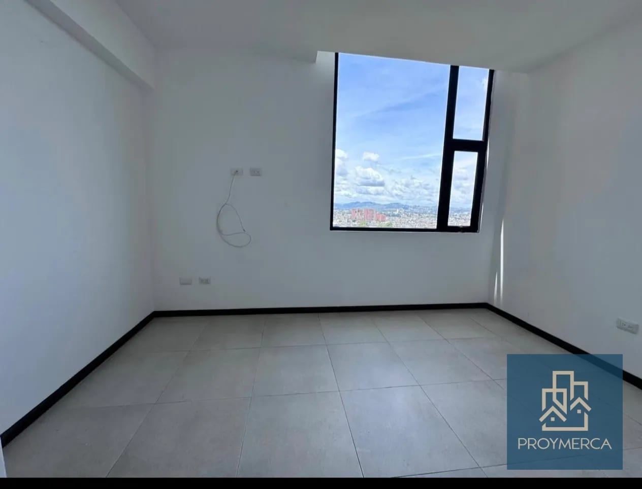 Apartamento en Alquiler zona 10 — Apartamento en Alquiler en Mira, Zona 10, Guatemala, Ciudad — foto 4 de 10