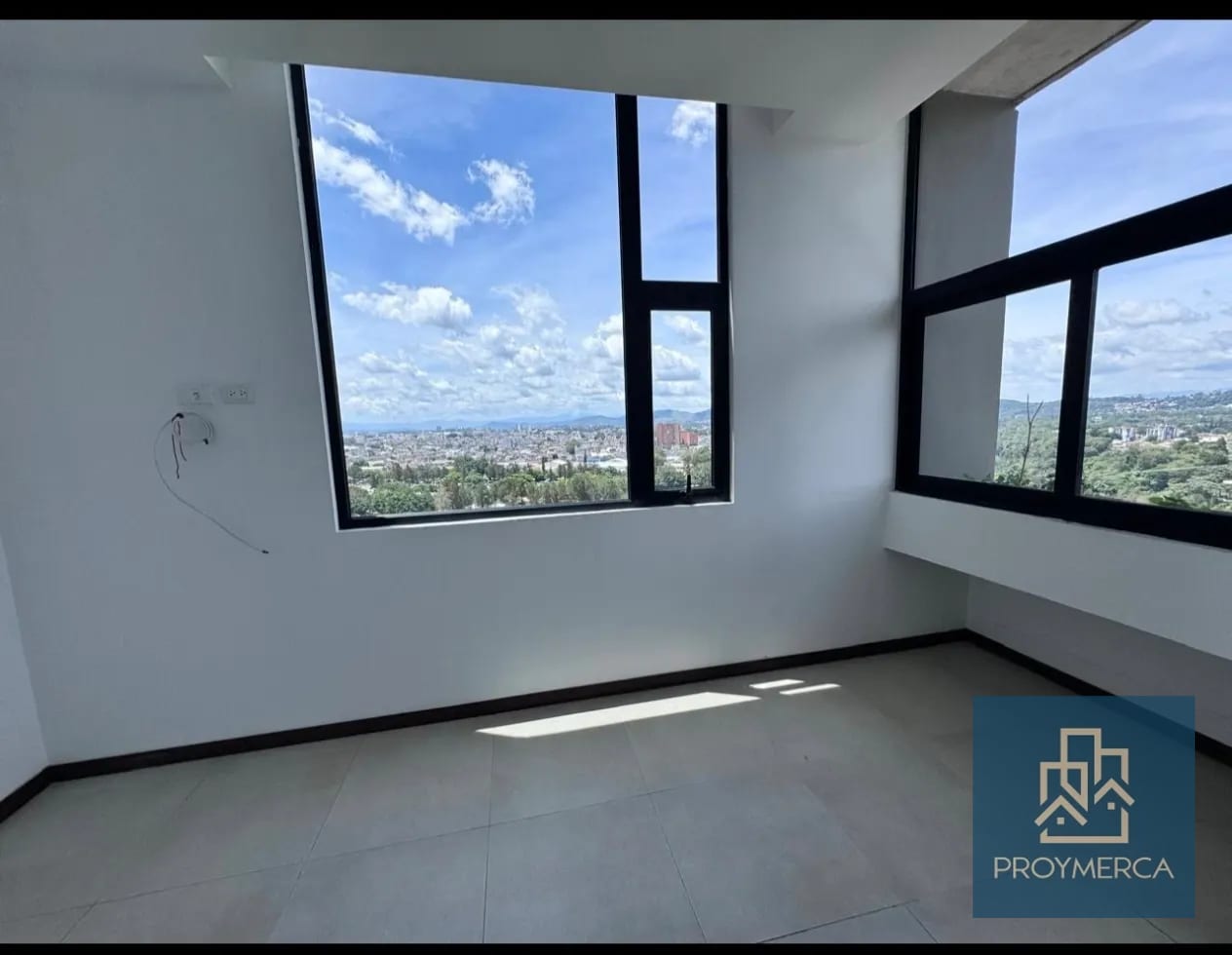 Apartamento en Alquiler zona 10 — Apartamento en Alquiler en Mira, Zona 10, Guatemala, Ciudad — foto 5 de 10