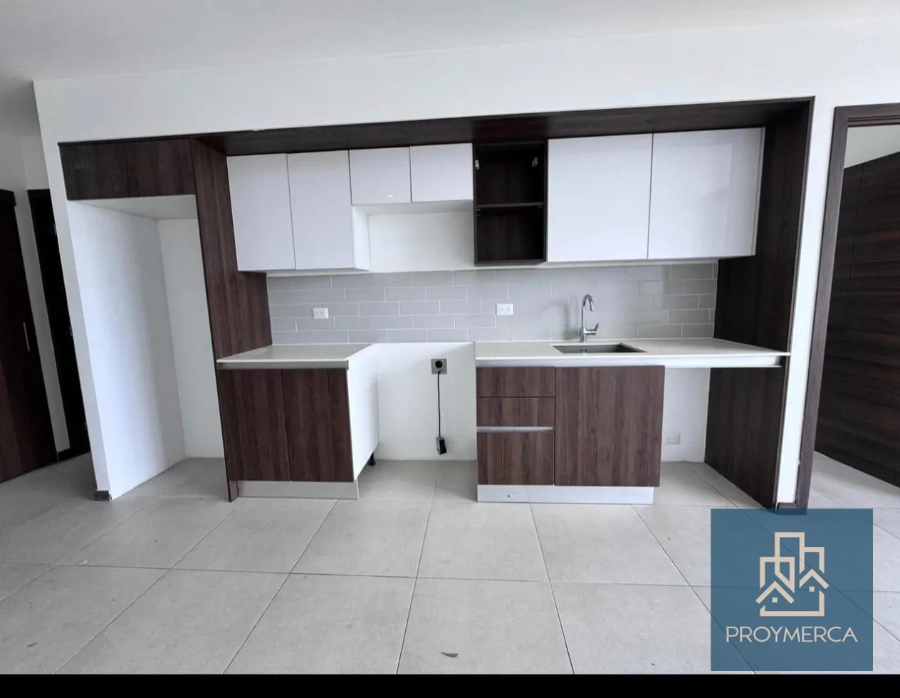 Apartamento en Alquiler zona 10 — Apartamento en Alquiler en Mira, Zona 10, Guatemala, Ciudad — foto 6 de 10