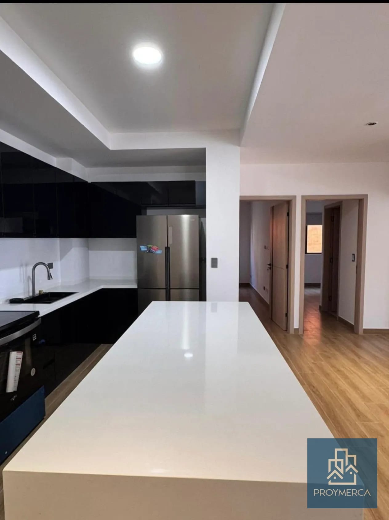 Amplio Apartamento en alquiler zona 15 — Apartamento en Alquiler en Zona 15, Guatemala, Ciudad — foto 4 de 12