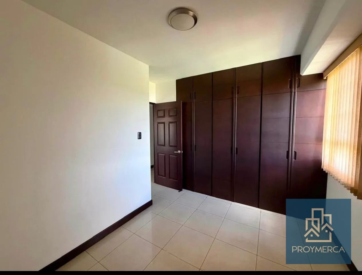 Apartamento en Alquiler zona 16 — Apartamento en Alquiler en Villas de San Isidro, Zona 16, Guatemala, Ciudad — foto 7 de 12