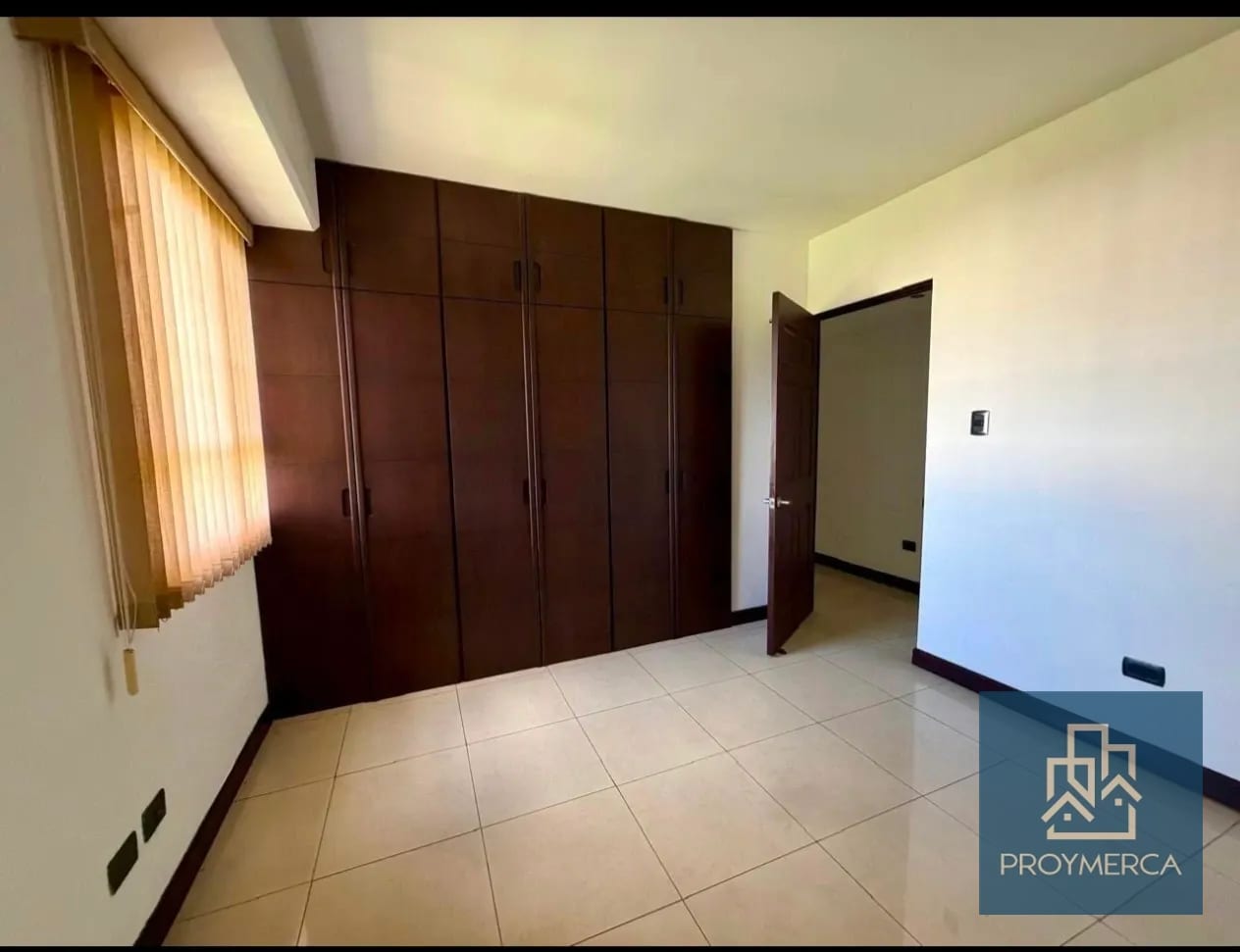 Apartamento en Alquiler zona 16 — Apartamento en Alquiler en Villas de San Isidro, Zona 16, Guatemala, Ciudad — foto 9 de 12