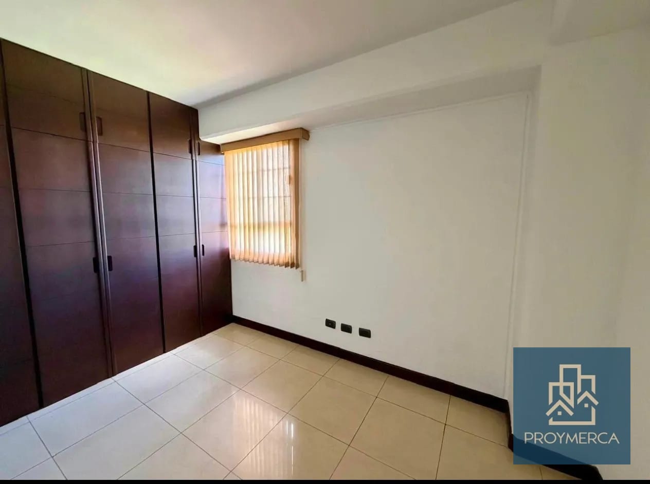 Apartamento en Alquiler zona 16 — Apartamento en Alquiler en Villas de San Isidro, Zona 16, Guatemala, Ciudad — foto 11 de 12