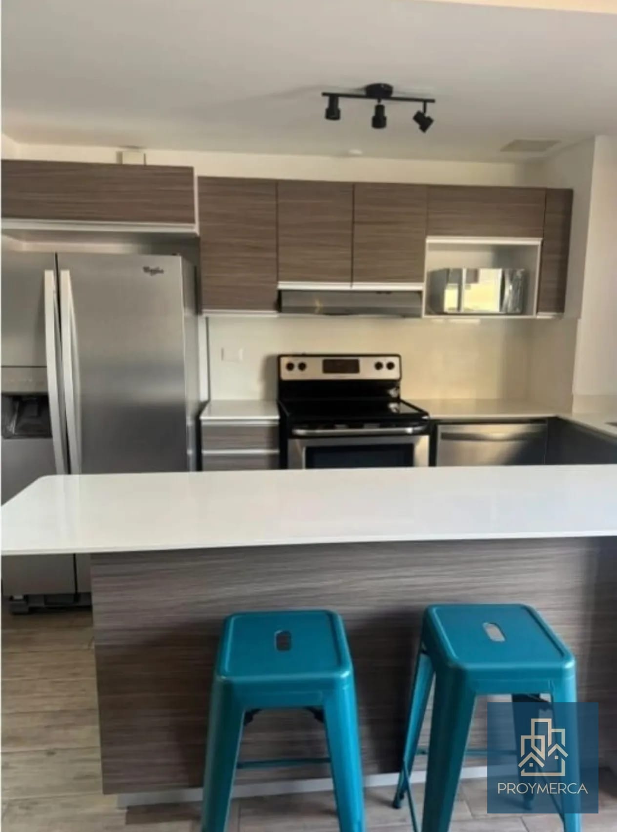 Apartamento Amueblado en zona 10 — Apartamento en Alquiler en Zona 10, Guatemala, Ciudad — foto 4 de 9