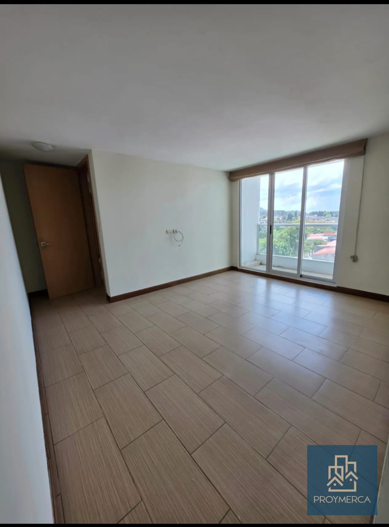 Amplio Apartamento en Alquiler zona 14 — Apartamento en Alquiler en Condado La Villa, Zona 14, Guatemala, Ciudad — foto 4 de 11