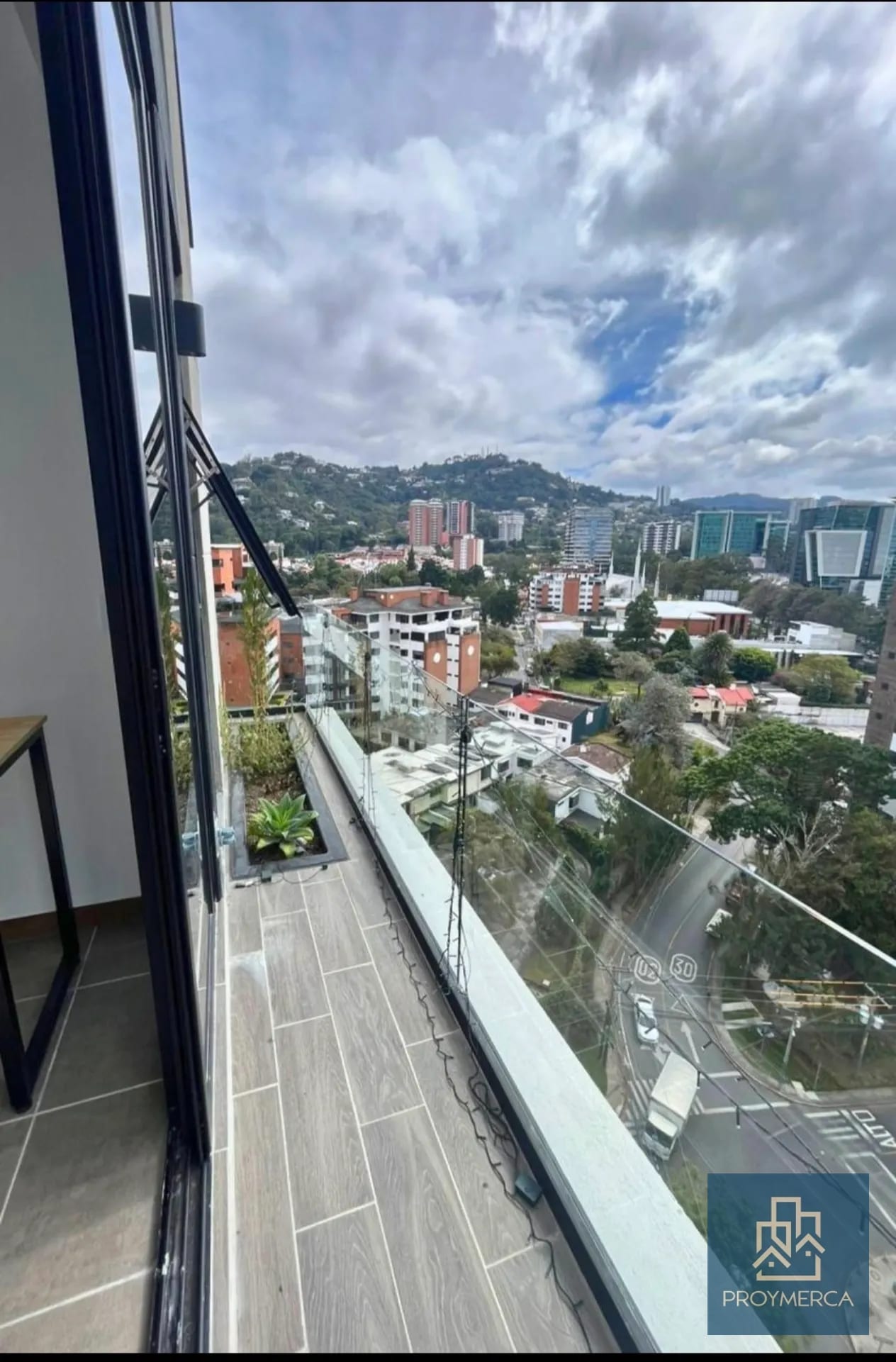 Apartamento en Alquiler zona 15 VHI — Apartamento en Alquiler en Quince Esquina, Zona 15, Guatemala, Ciudad — foto 2 de 7