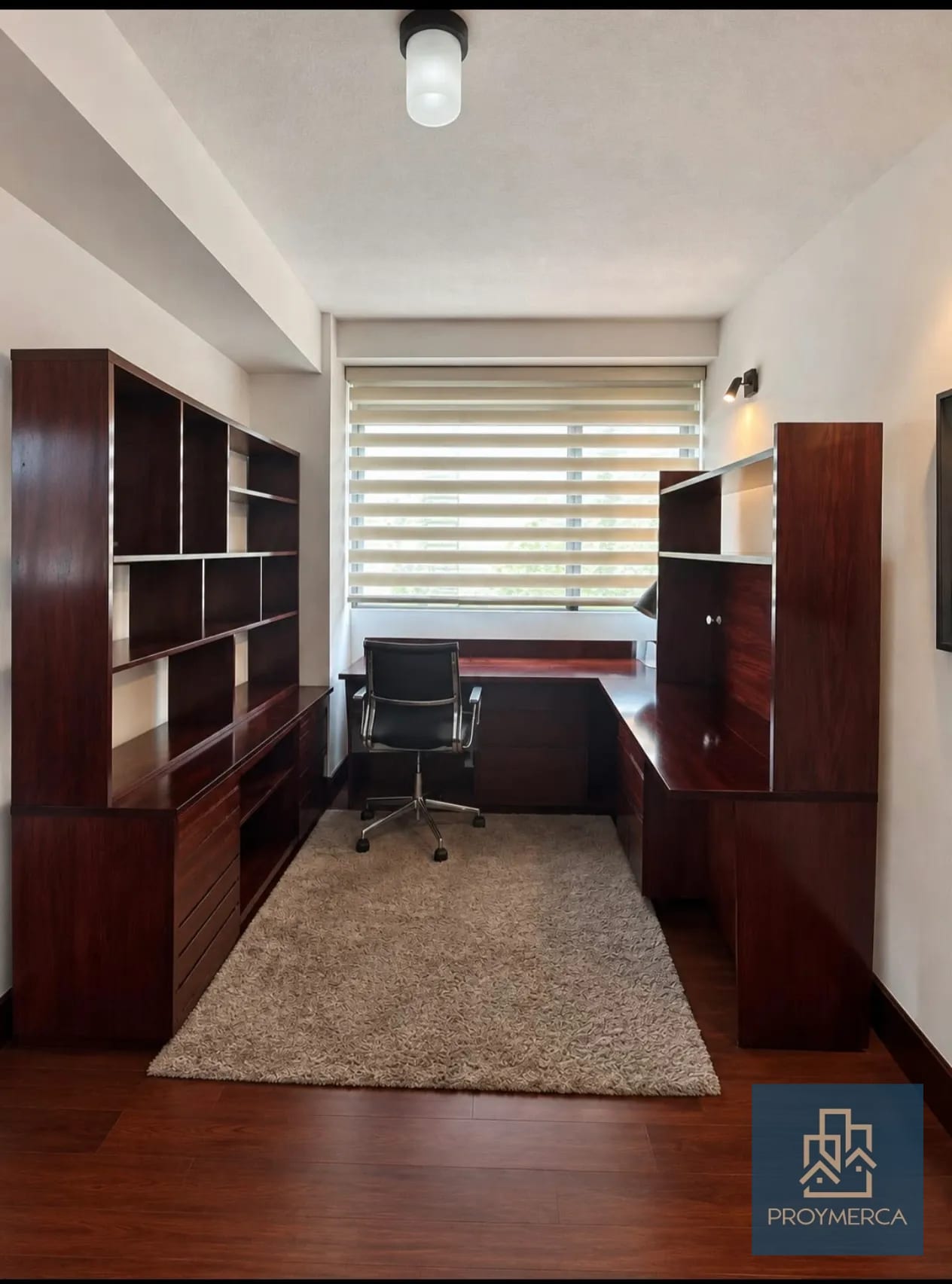 Apartamento Amueblado en Alquiler zona 10 — Apartamento en Alquiler en Moradas del Acueducto, Zona 10, Guatemala, Ciudad — foto 8 de 9