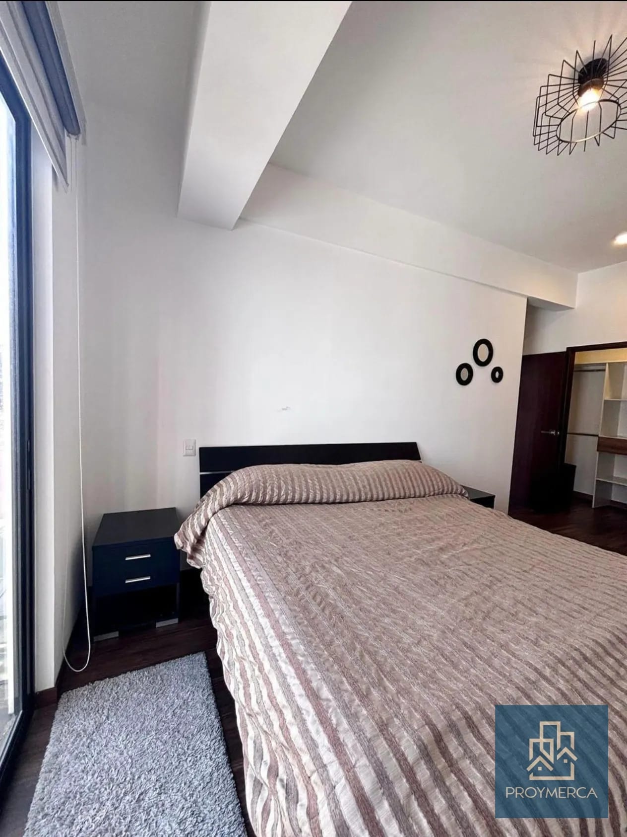 Apartamento Amueblado en Alquiler zona 10 — Apartamento en Alquiler en Casa Clara, Zona 10, Guatemala, Ciudad — foto 7 de 11