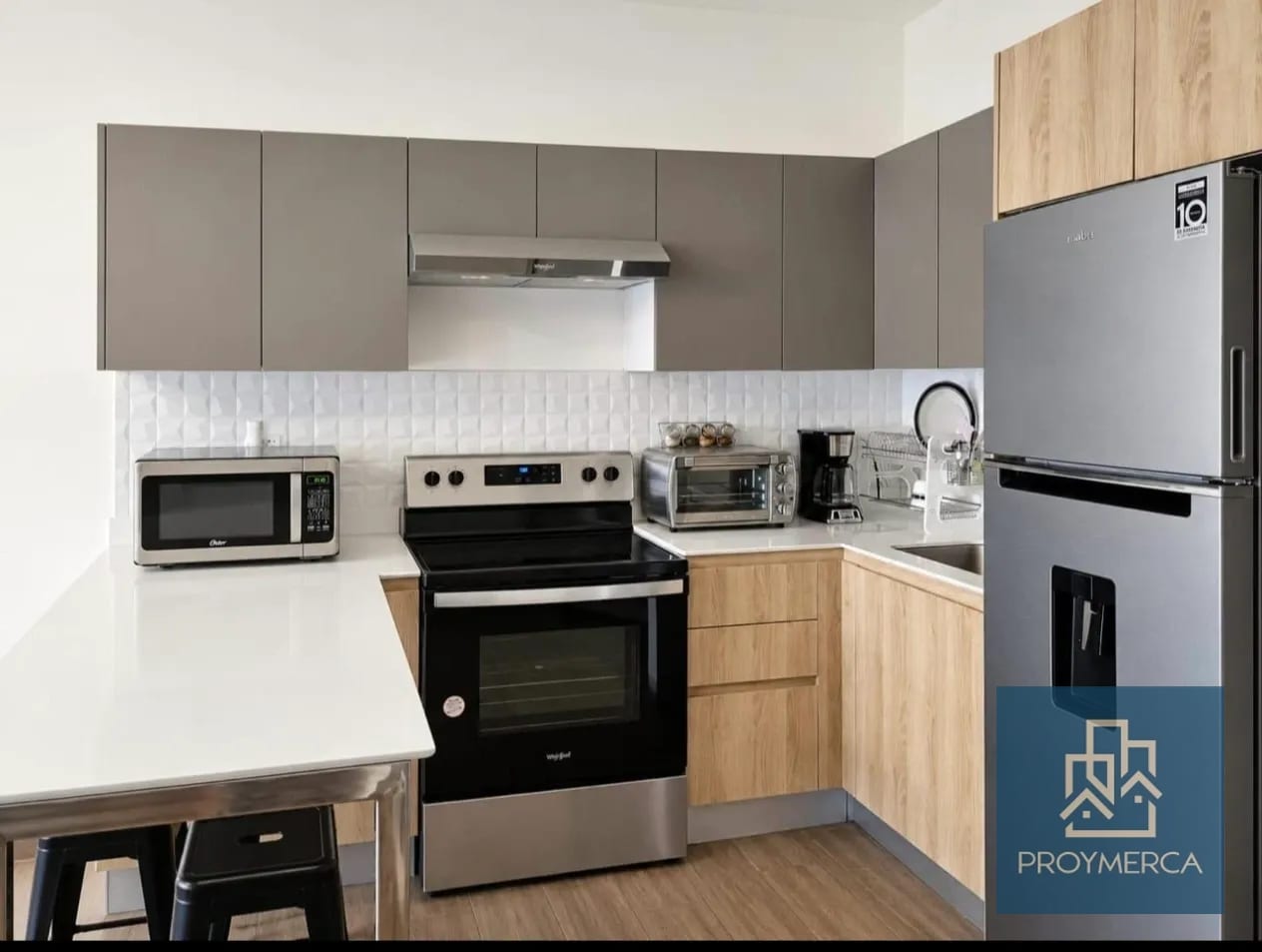 Apartamento Amueblado en Alquiler zona 10 — Apartamento en Alquiler en Diagoseis, Zona 10, Guatemala, Ciudad — foto 4 de 14