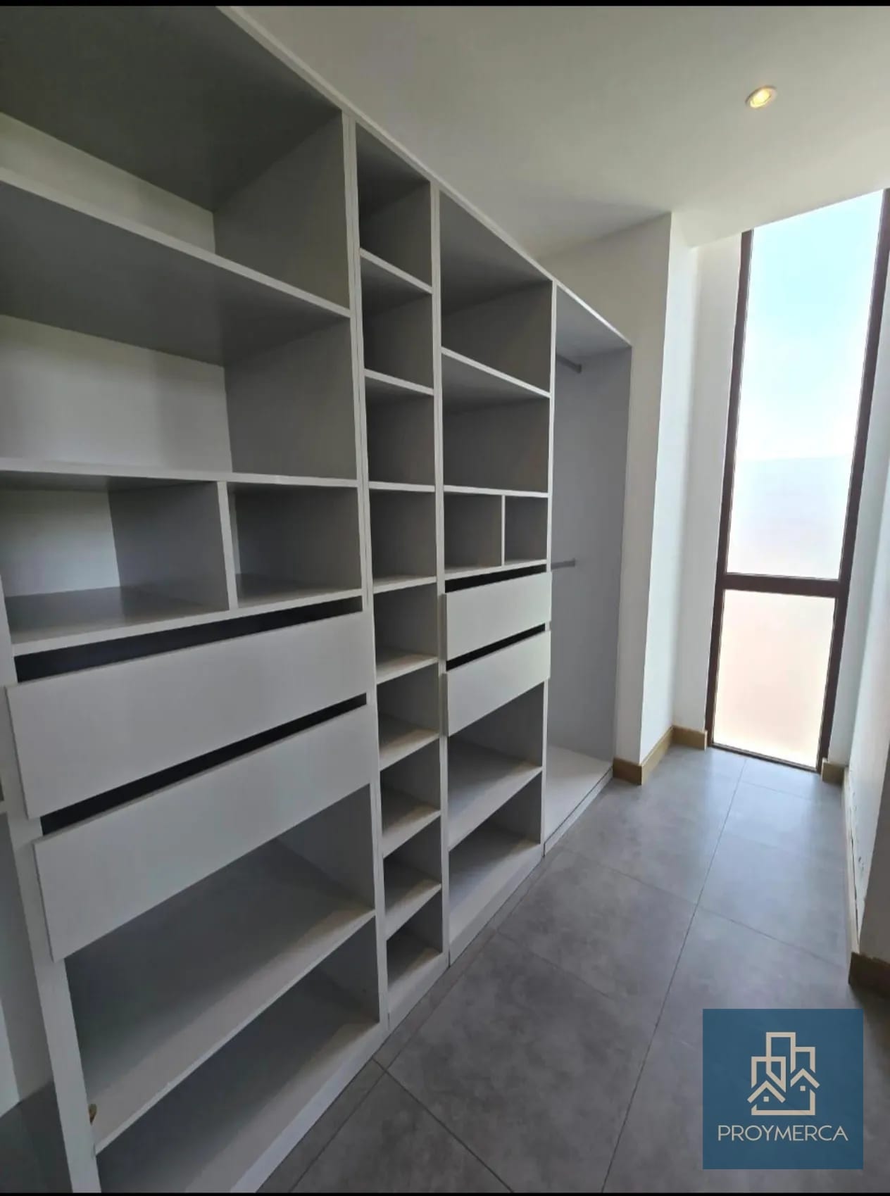 Bonito y Amplio Apartamento en Alquiler zona 16 — Apartamento en Alquiler en Zona 16, Guatemala, Ciudad — foto 8 de 12